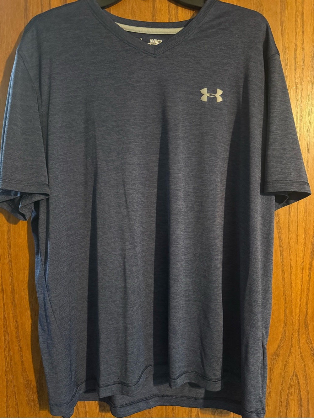 Under Armour Men’s Heathered Dark Blue V-Neck Performance Tee